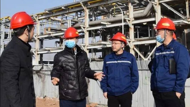 工程塑料与金属材料：性能对比与应用解析
